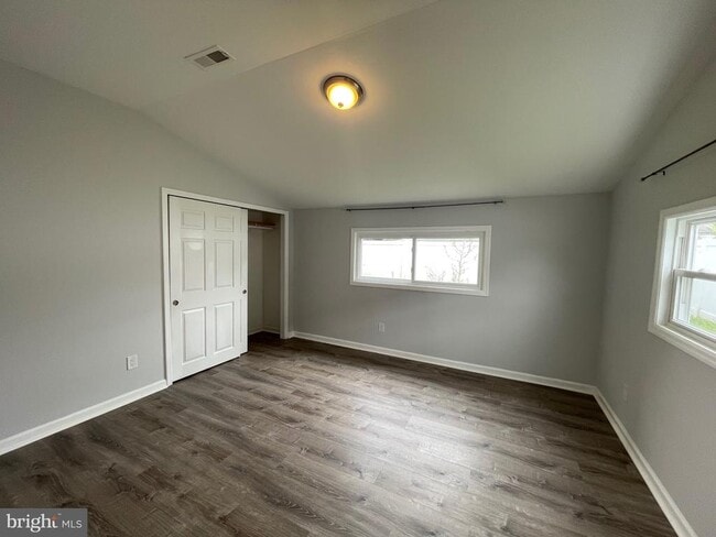 Building Photo - 1013 Anchor Way