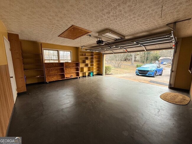 Building Photo - 191 Murphy Ave NW