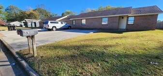 Building Photo - 704 Denson Ave SW