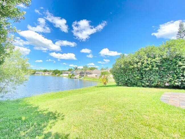 Building Photo - Stunning Lake View Home in Waterside Estate!