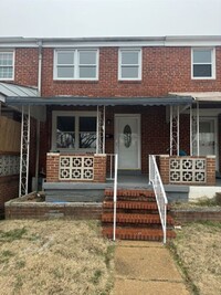 Building Photo - Three-Bedroom House in Dundalk