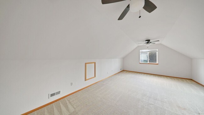 Building Photo - 3 Bed 2.5 Bath - Fireside - NAS Whidbey - Groups
