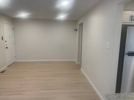 Building Photo - 11881 Cresta Verde Dr