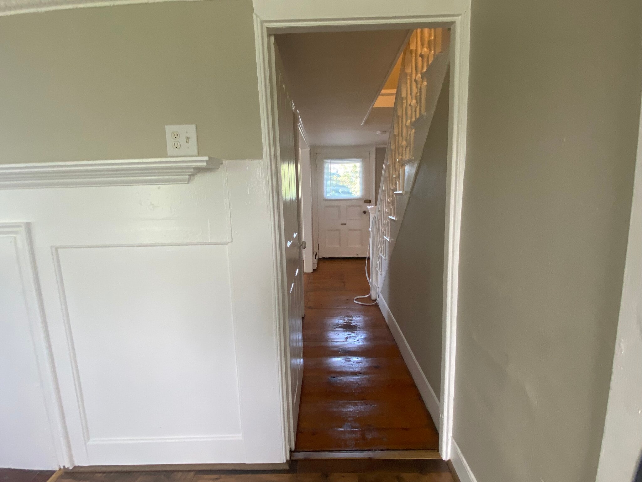 Building Photo - 82 Riverside St