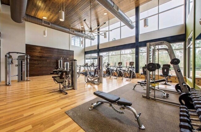 Building Photo - 4221 Davis Oak Dr