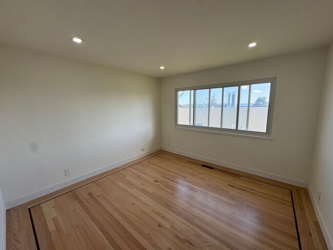 Building Photo - Open House Sunday 4/19 11 am - 12 pm:  Beautifully Updated Corner-Lot Home in Millbrae – Spacious...