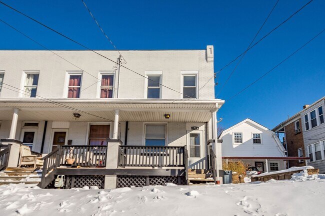 Building Photo - 1713 Realty Ave