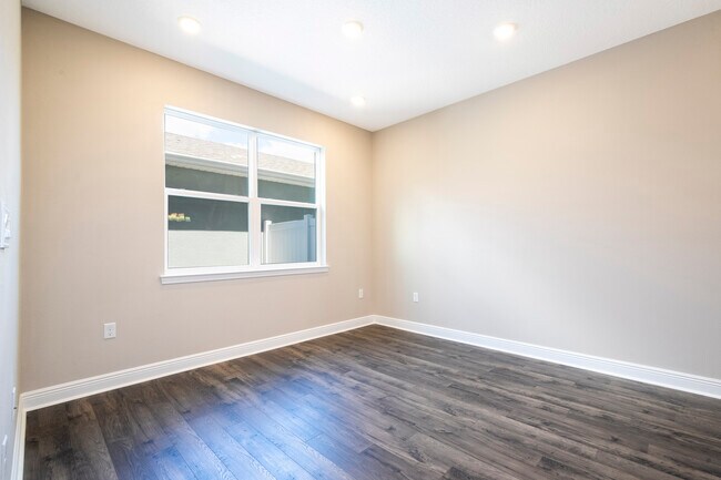 Building Photo - 16332HVS