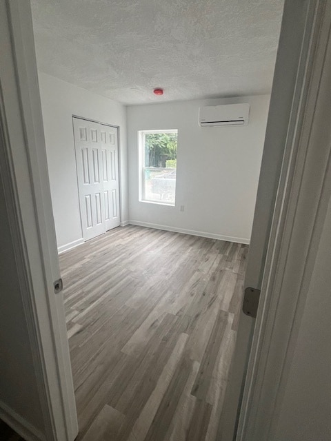 Building Photo - 403 Maple Ave