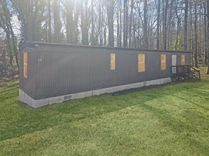 Building Photo - 17 Eldorado Dr