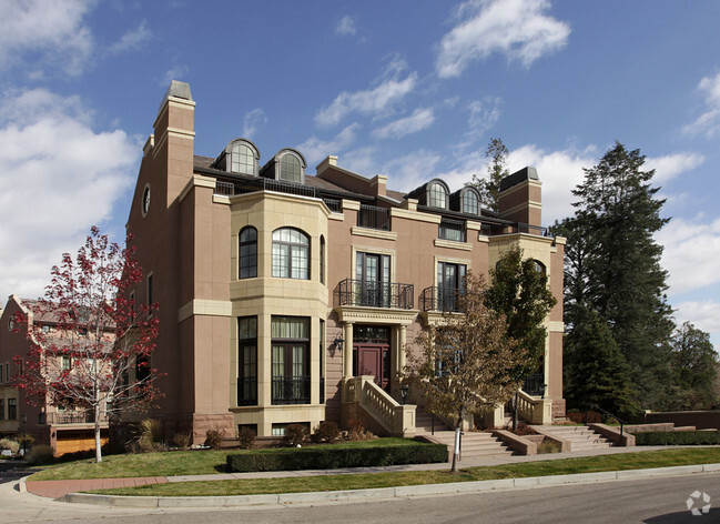 Building Photo - Residences At The Broadmoor