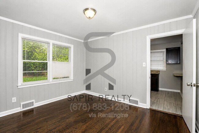 Building Photo - 904 Scott Cir