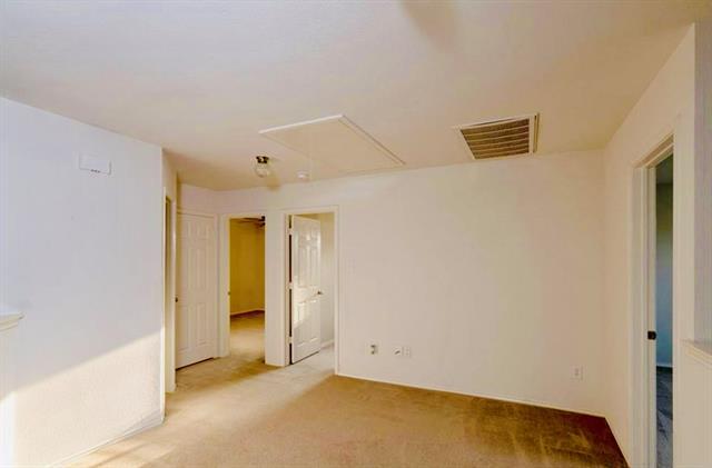 Building Photo - 9717 Hedge Bell Dr