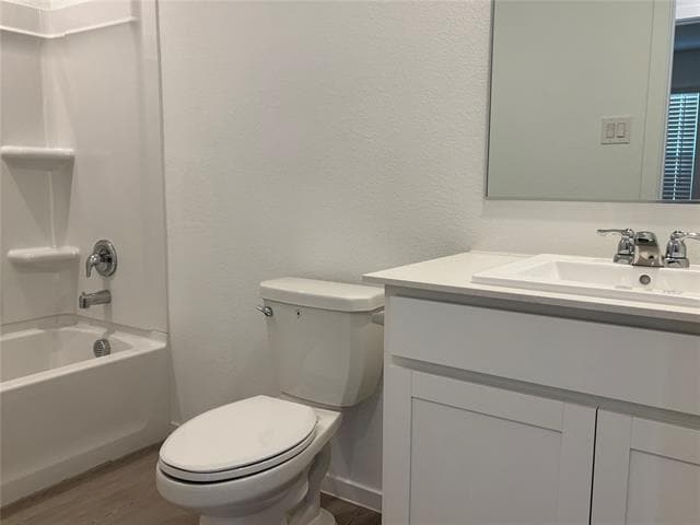 Building Photo - 740 Dressage Ln