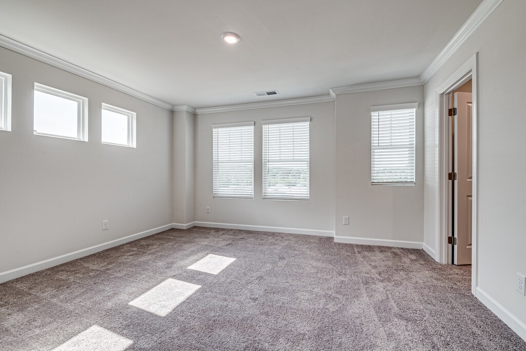 Building Photo - Room in Townhome on Tears Ln