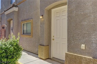 Building Photo - 6170 E Sahara Ave