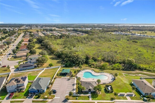 Building Photo - 928 Cambridge Dr