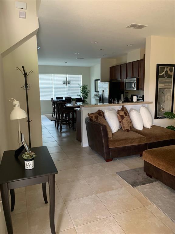 Building Photo - 7843 Hardenton St