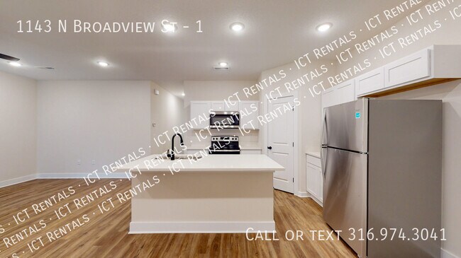 Building Photo - 1143 N Broadview St