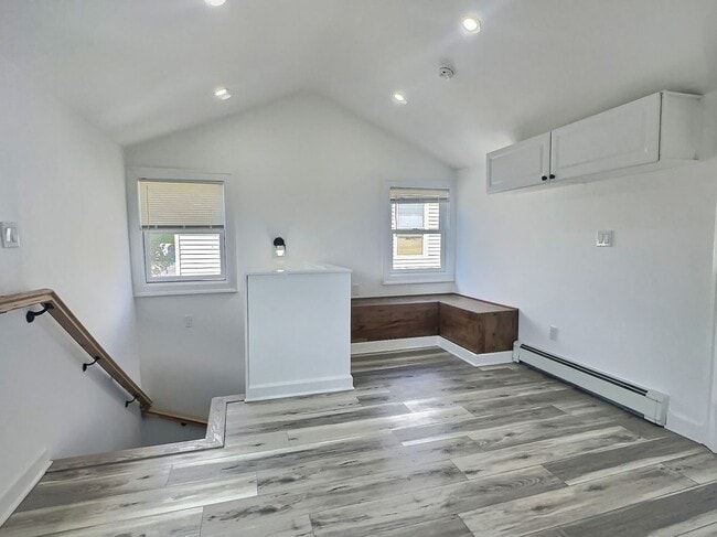 Building Photo - 41 Taff Ave