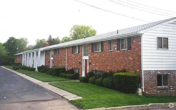 Building Photo - Heritage & Crestwood Apartments