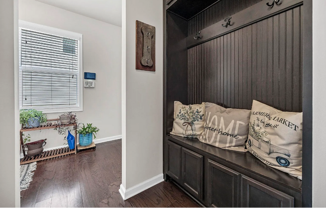 Building Photo - 204 Ashewicke Dr