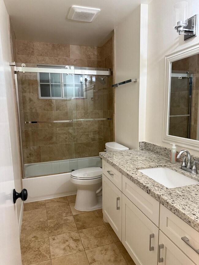 Building Photo - 9826 Sagewell Dr