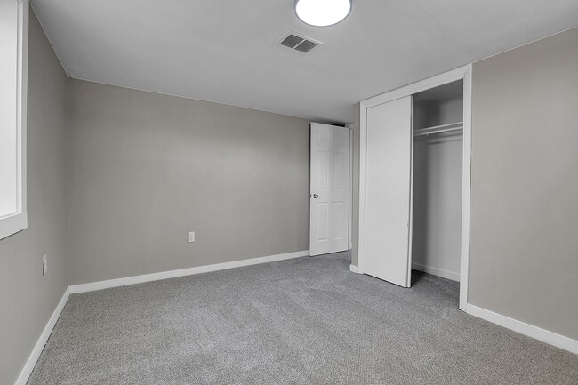 Building Photo - 4 bedroom, 2 bath Home in Golden