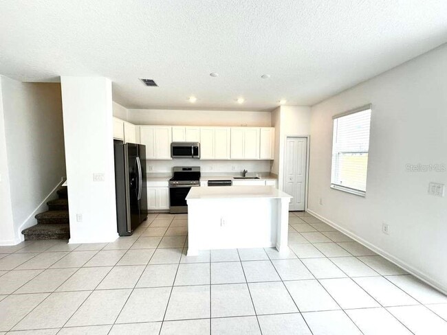 Building Photo - 2987 Prosperity Wy