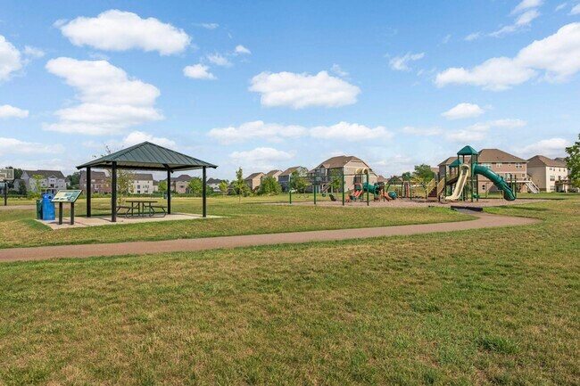 Building Photo - 15101 Emory Cir