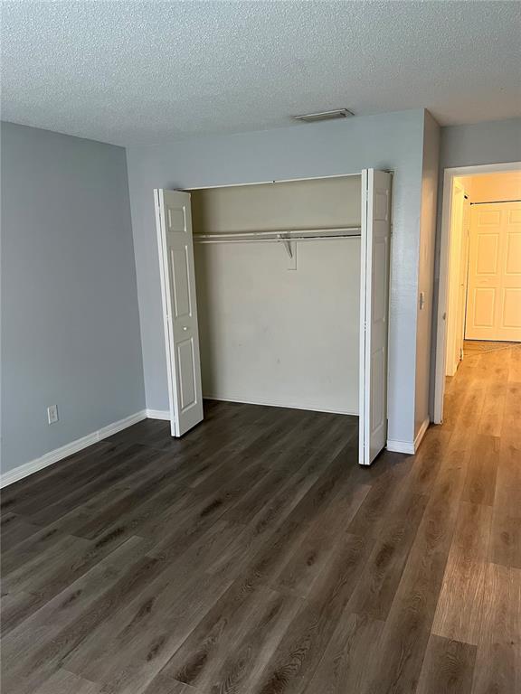 Building Photo - 616 Kenwick Cir