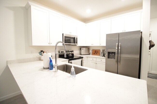 Building Photo - 729 NW 126th Terrace