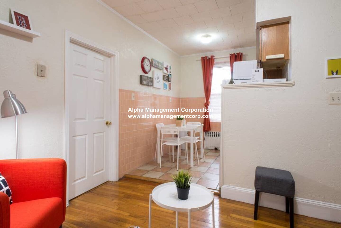 Building Photo - 126 Warren St