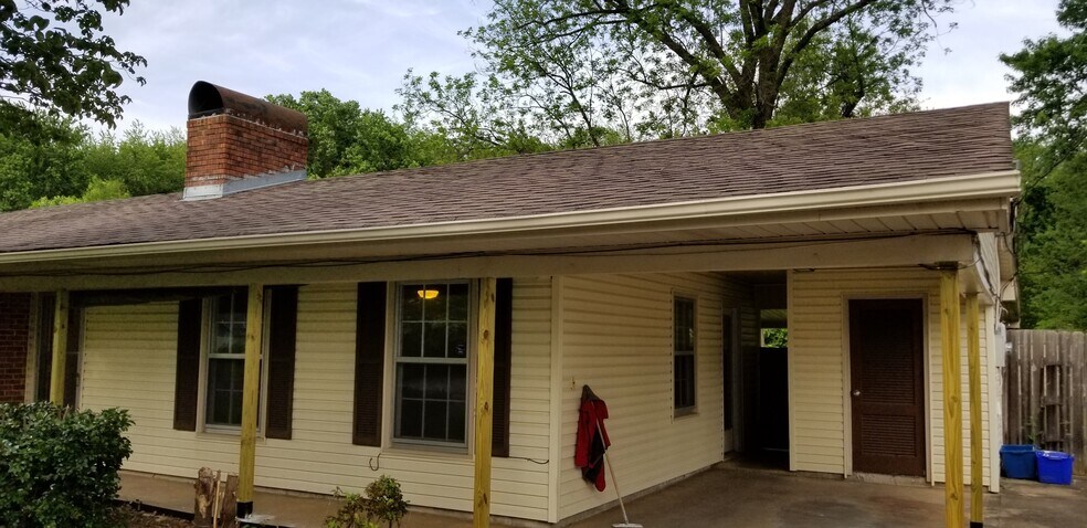 Building Photo - 906 Woodall Ln NW