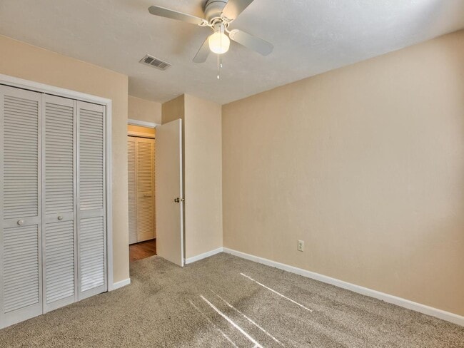 Building Photo - 3208 Ginger Dr