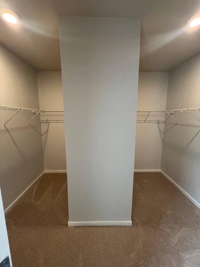 Building Photo - 118 Celebration Song