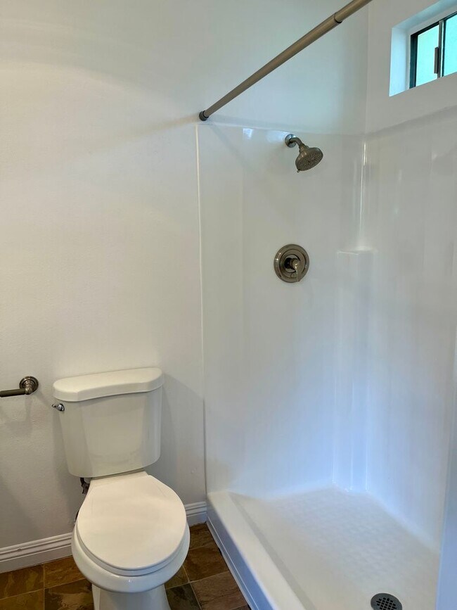 Building Photo - 3 Bed/ 2 Bath Clairemont Mesa
