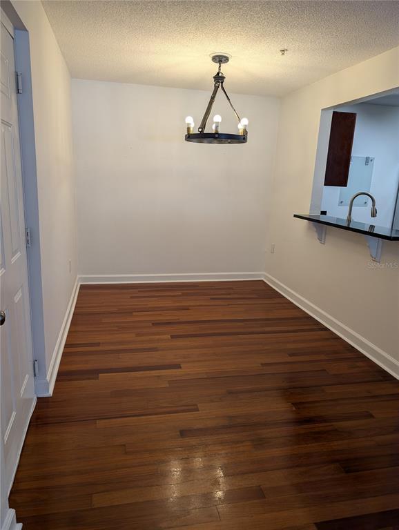 Building Photo - 2077 Dixie Belle Dr