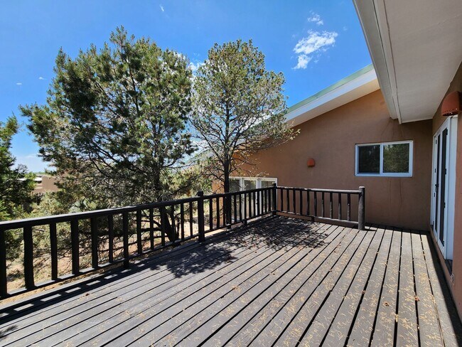 Building Photo - 2307 Old Arroyo Chamiso Rd