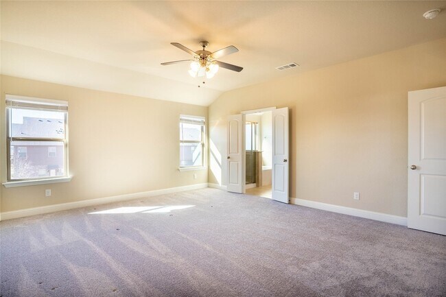 Building Photo - 6819 Topaz Dr