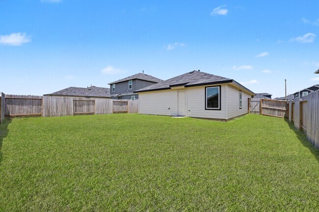 Building Photo - 40839 Hawthorne Glades St