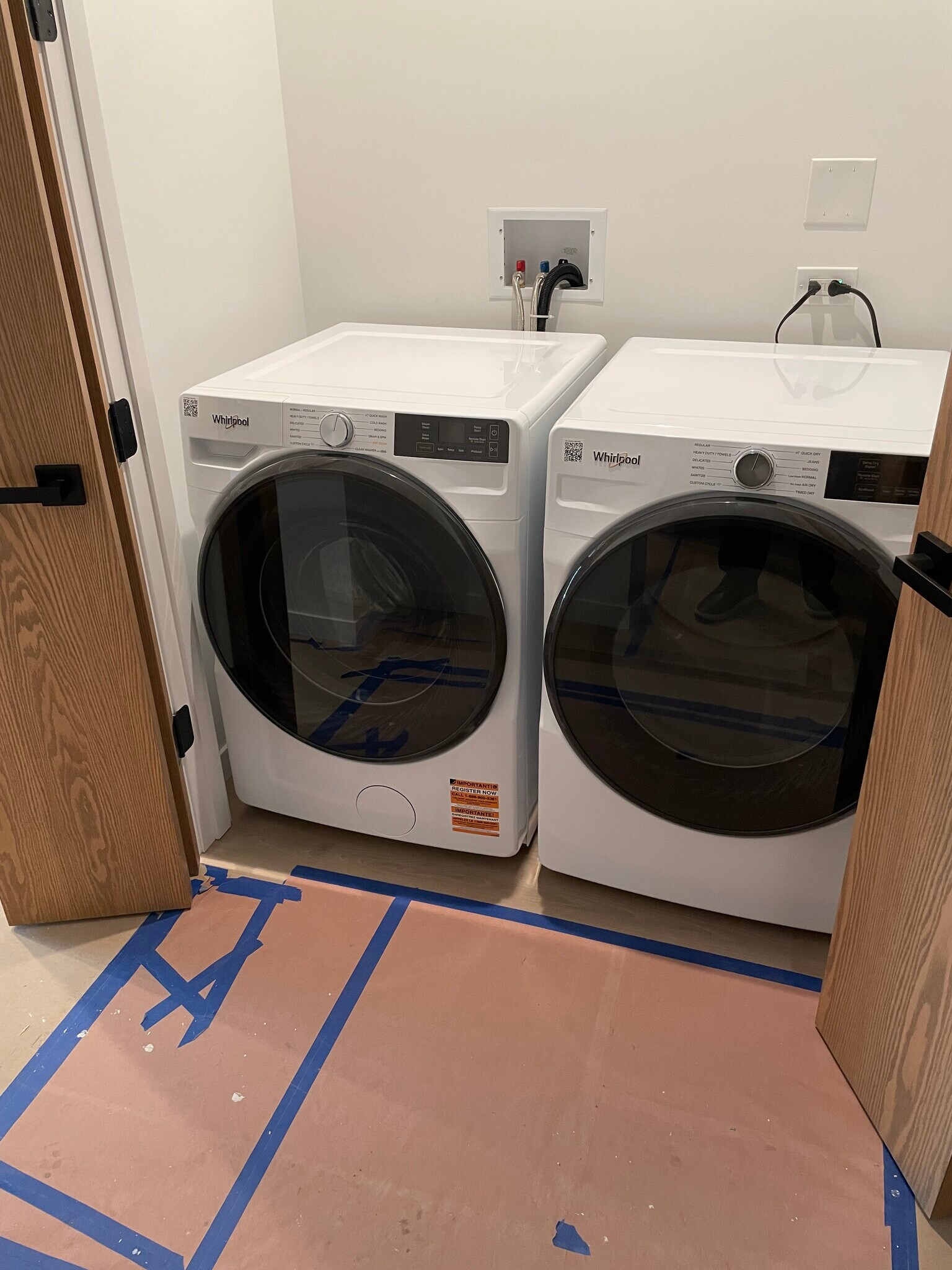 Building Photo - 934 W Diversey Pky