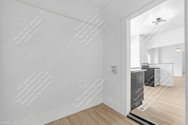 Building Photo - 5 br, 2 bath House - 119 N Utica Ave