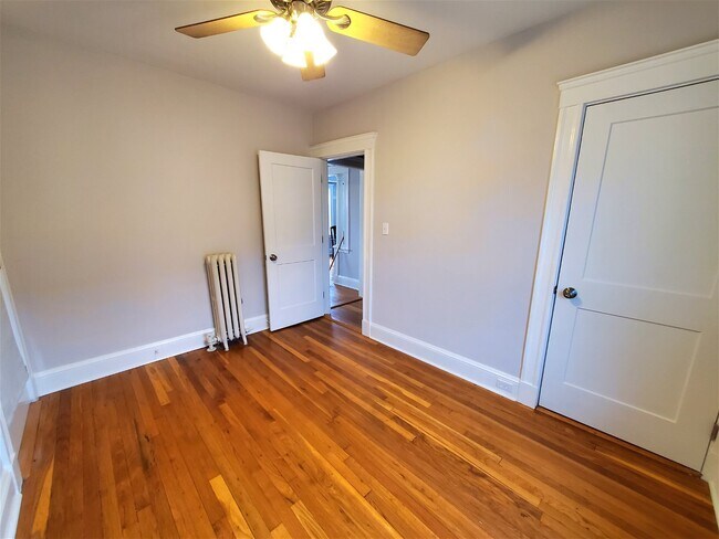 Building Photo - 22 5th Street Apt #2, Medford, MA 02155 - ...