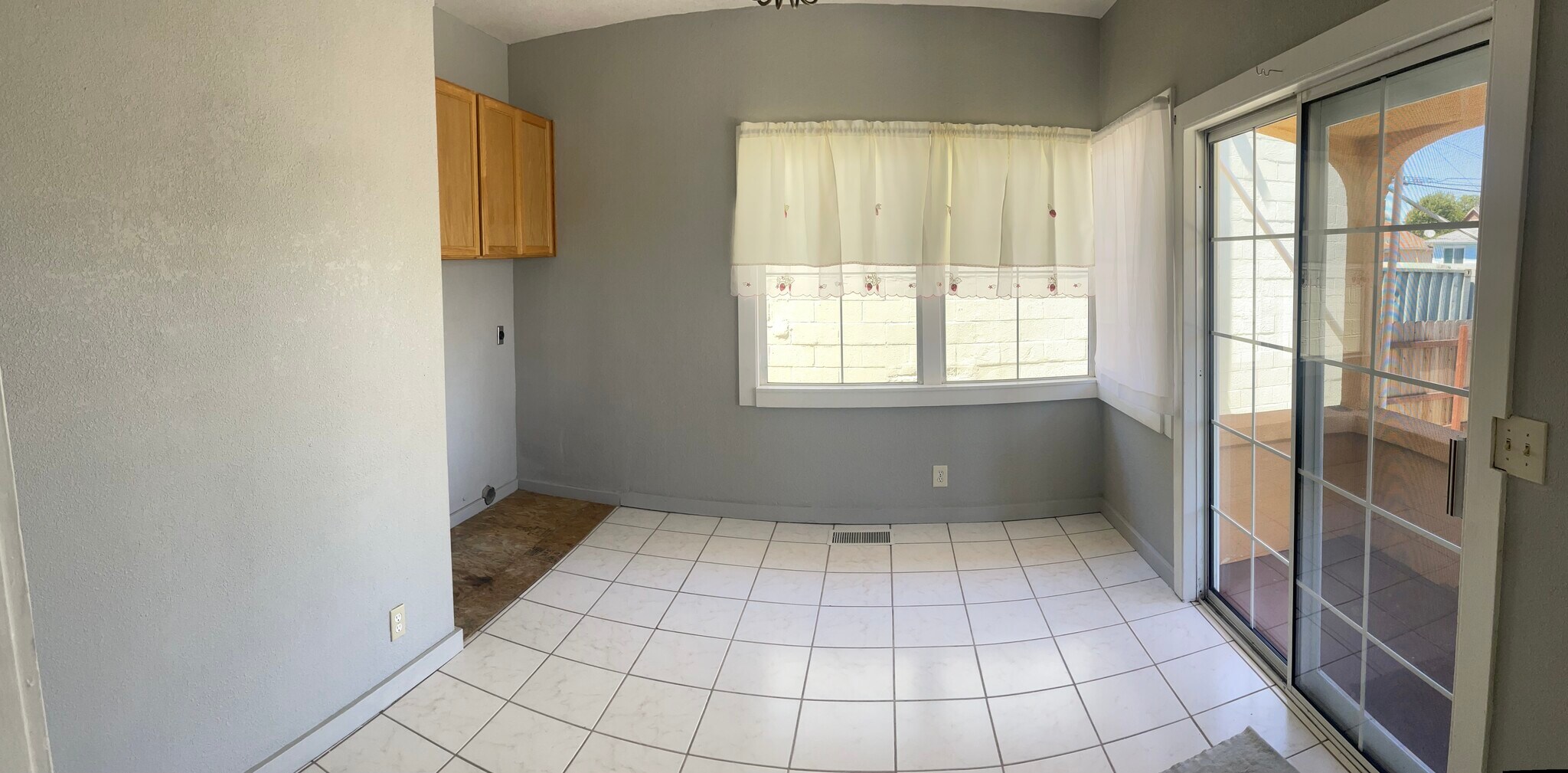 luandry / kitchenette - 1234 Georgia St
