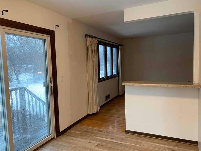 Building Photo - 425 Edgewood Ave