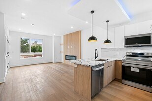 Building Photo - 1947 N Marshall St