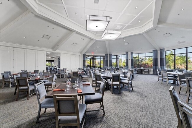 Building Photo - 5527 Palmer Cir