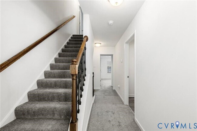 Building Photo - 12221 Dutch Elm Cir