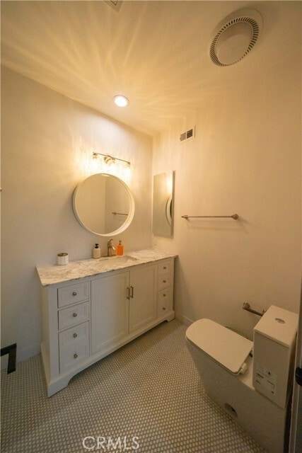 Building Photo - 17437 Oak Creek Ct